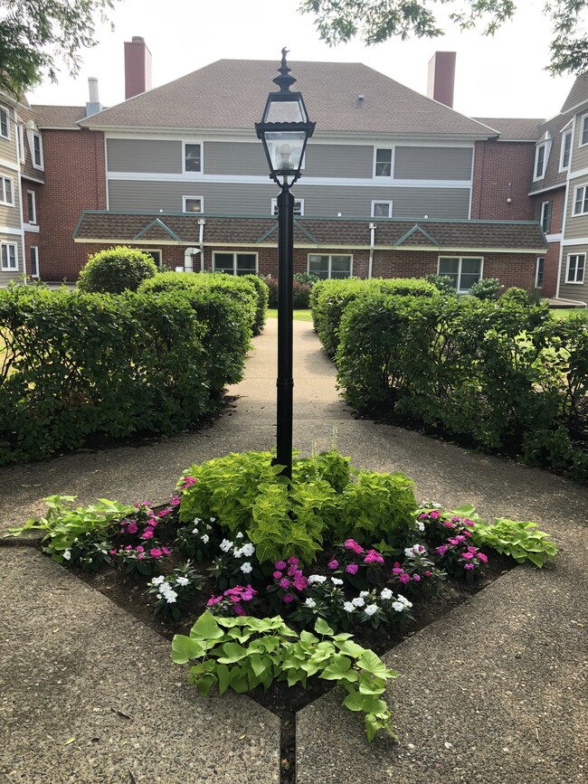 Courtyard - Edgerton Manor