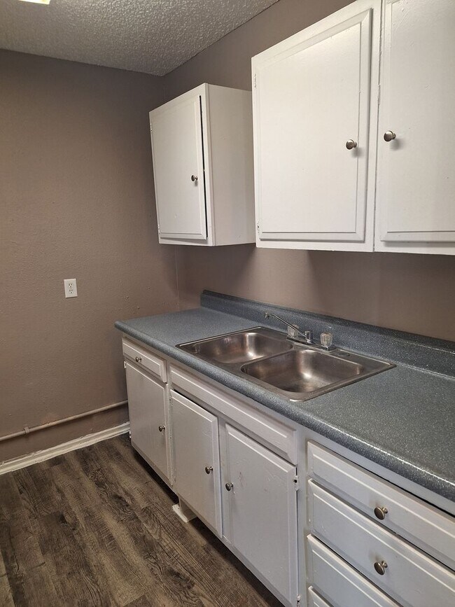 Foto del edificio - Brookview Duplex 6809