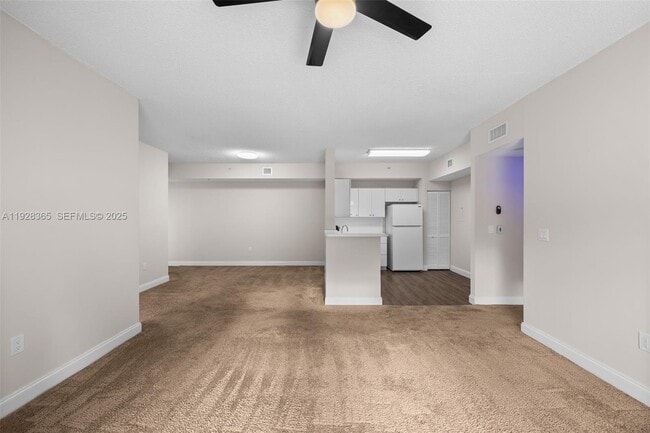 Foto del edificio - 6976 SW 39th St