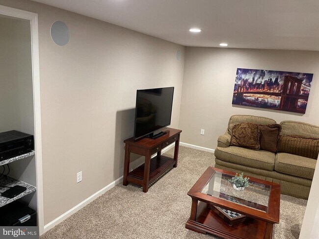 Building Photo - 15077 Stillfield Pl