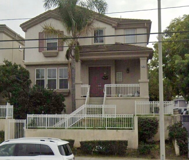 Building Photo - 7821 Daisy Cir