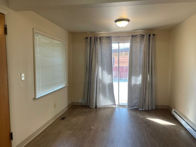 Foto del edificio - Now renting 3 bedroom House