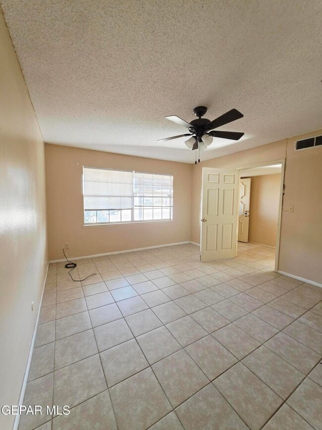 Building Photo - 10457 Aphonia Dr