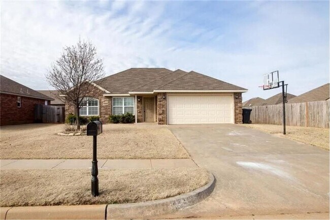 Foto del edificio - Cute 3 Bedroom Home In Piedmont Schools