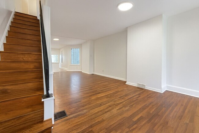 Foto del edificio - Spacious 4-Bedroom Home in Haddington