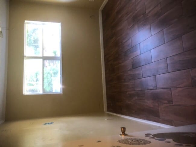 Building Photo - 6554 Julia Dr