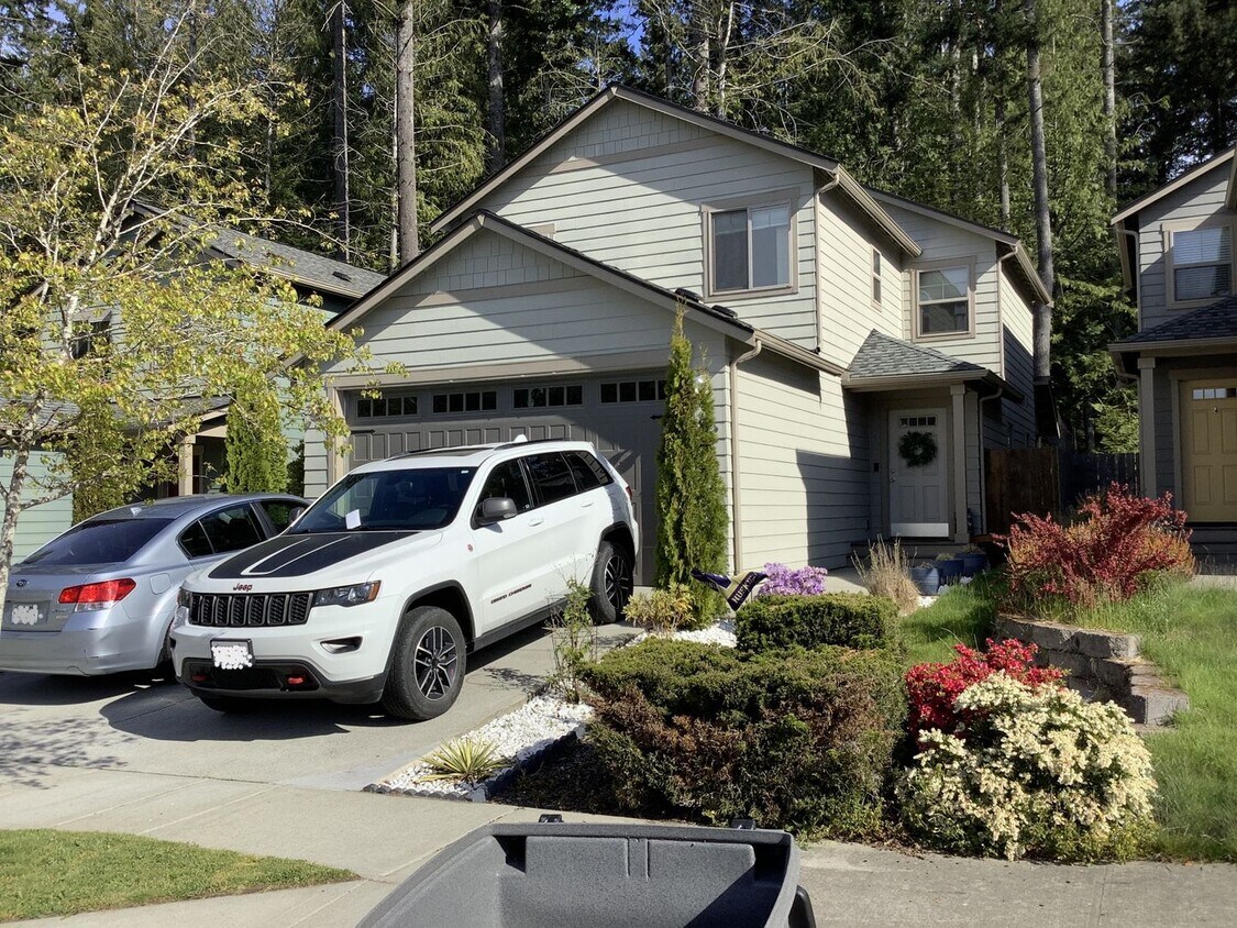 Primary Photo - Poulsbo 3 Bedroom 2.5 Bathroom 2-Story
