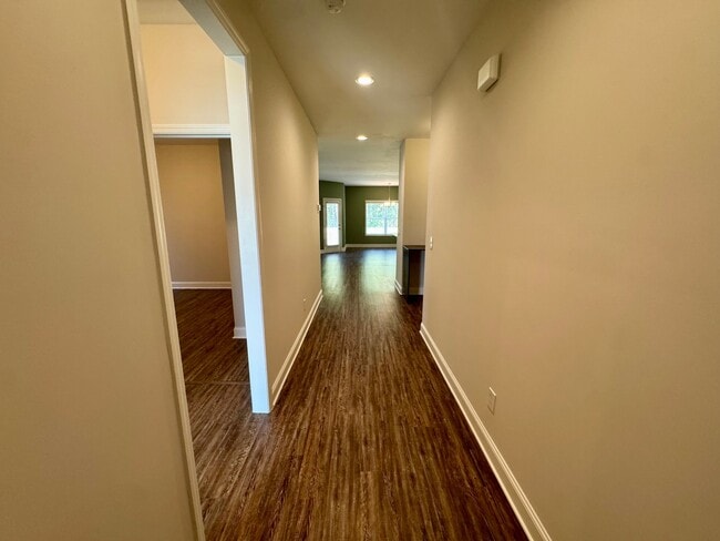 Foto del edificio - 27244 McKenna Dr