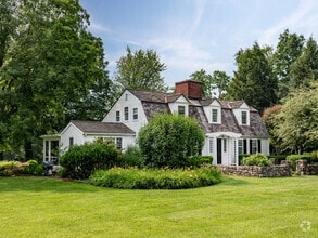 Building Photo - 61 Old Litchfield Rd