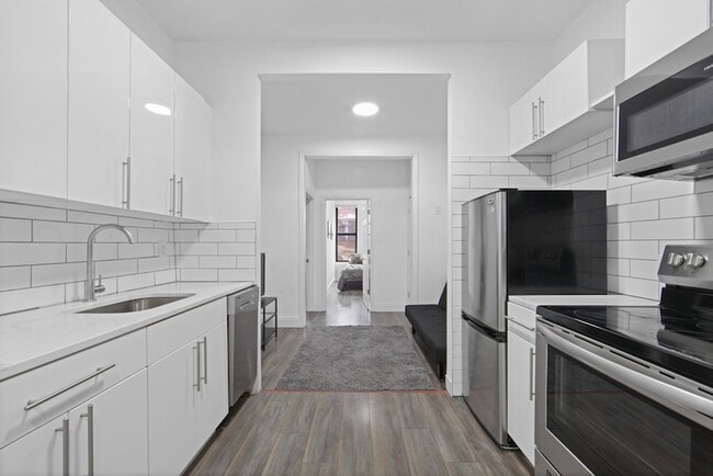 Building Photo - 207 W 136th St
