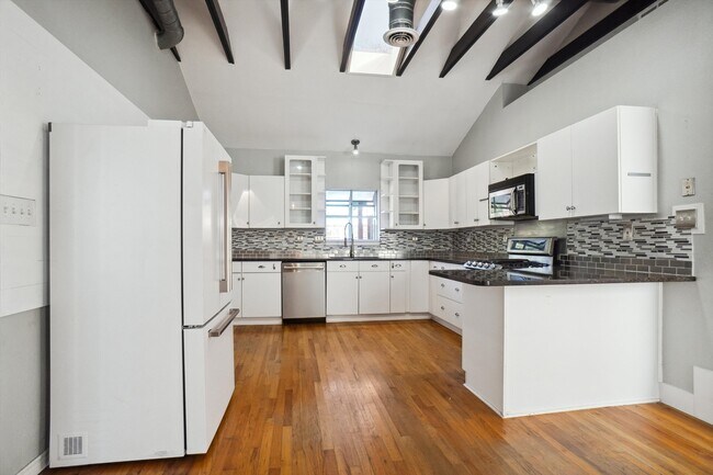 Foto del edificio - 2513 Murphy Dr