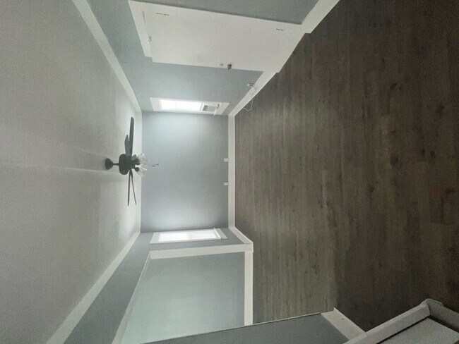 Foto del edificio - 732 W Richard Ave