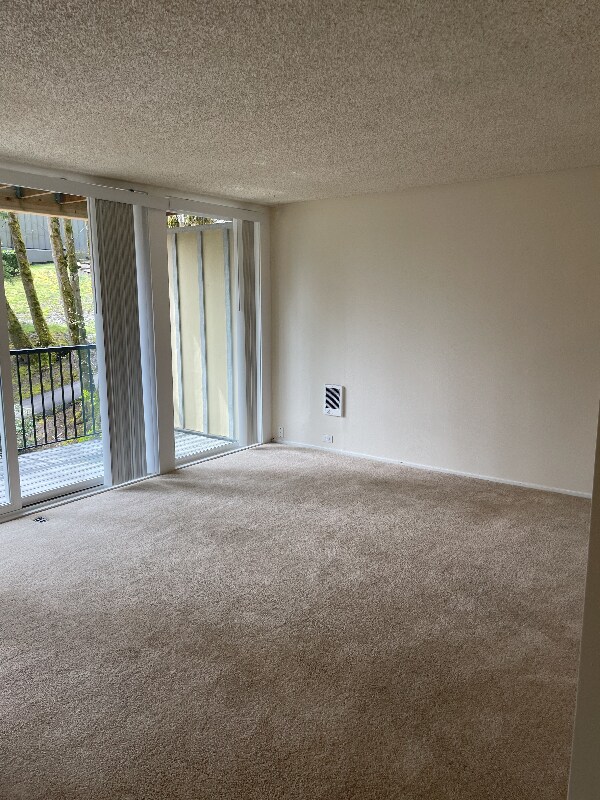 Foto del edificio - 100 Kerr Pkwy