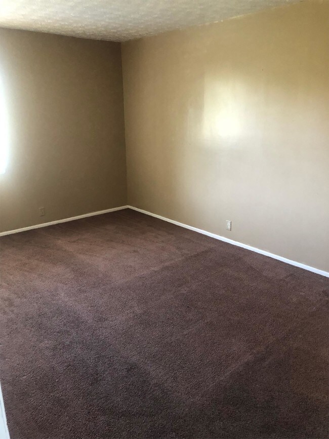 Building Photo - 2159 S 300 E