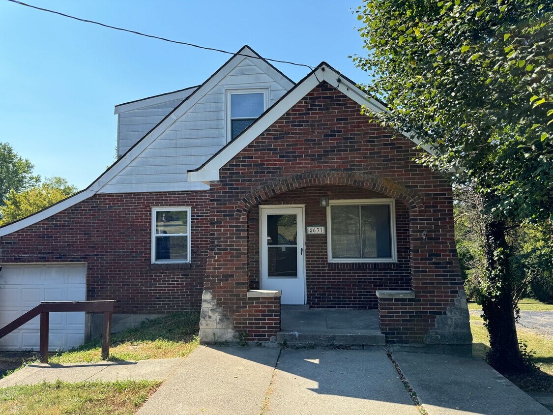 Foto principal - DELHI - Adorable 3bed 2ba brick cape cod