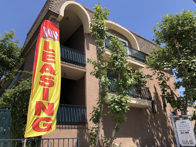 Foto del edificio - Centinela Apartments