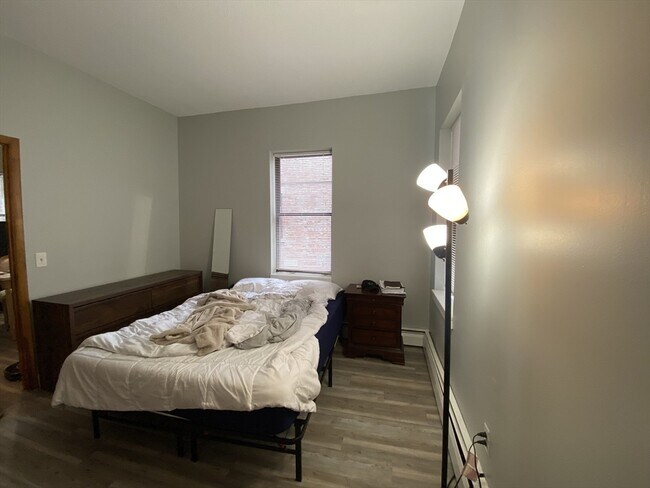 Foto del edificio - 1880 Commonwealth Ave