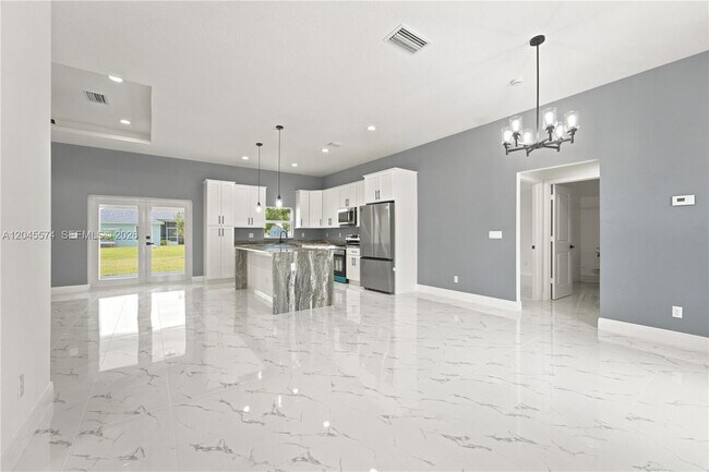 Foto del edificio - 5203 Birch Dr