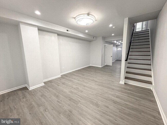 Foto del edificio - 3631 Reed St