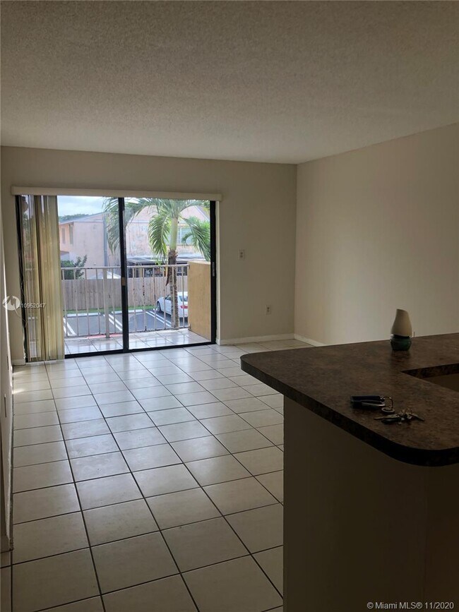 Foto del edificio - 15600 SW 80th St