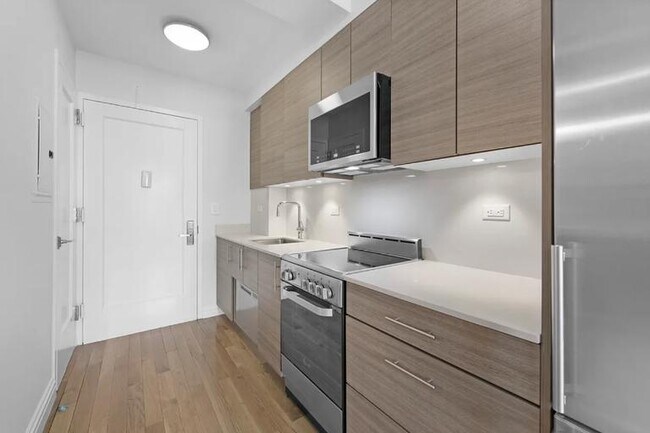 Foto del edificio - 235 W End Ave