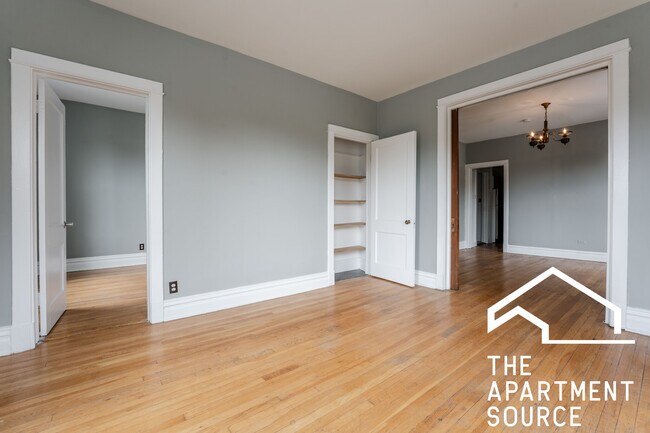 Building Photo - 3601 N Ashland Ave