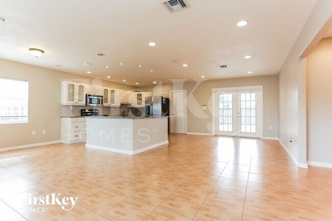 Foto del edificio - 7730 NW 39th St