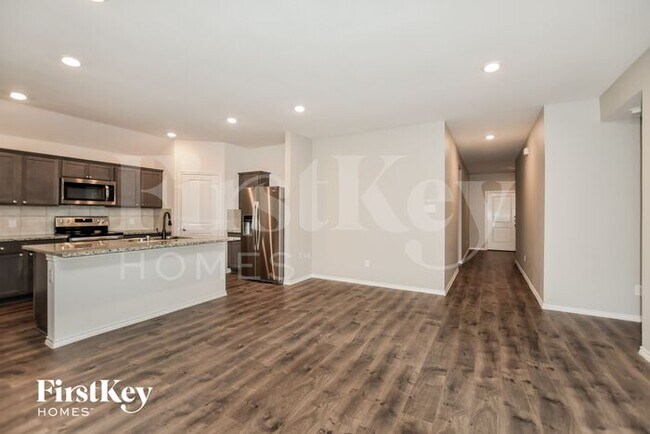 Foto del edificio - 3338 Everly Dr
