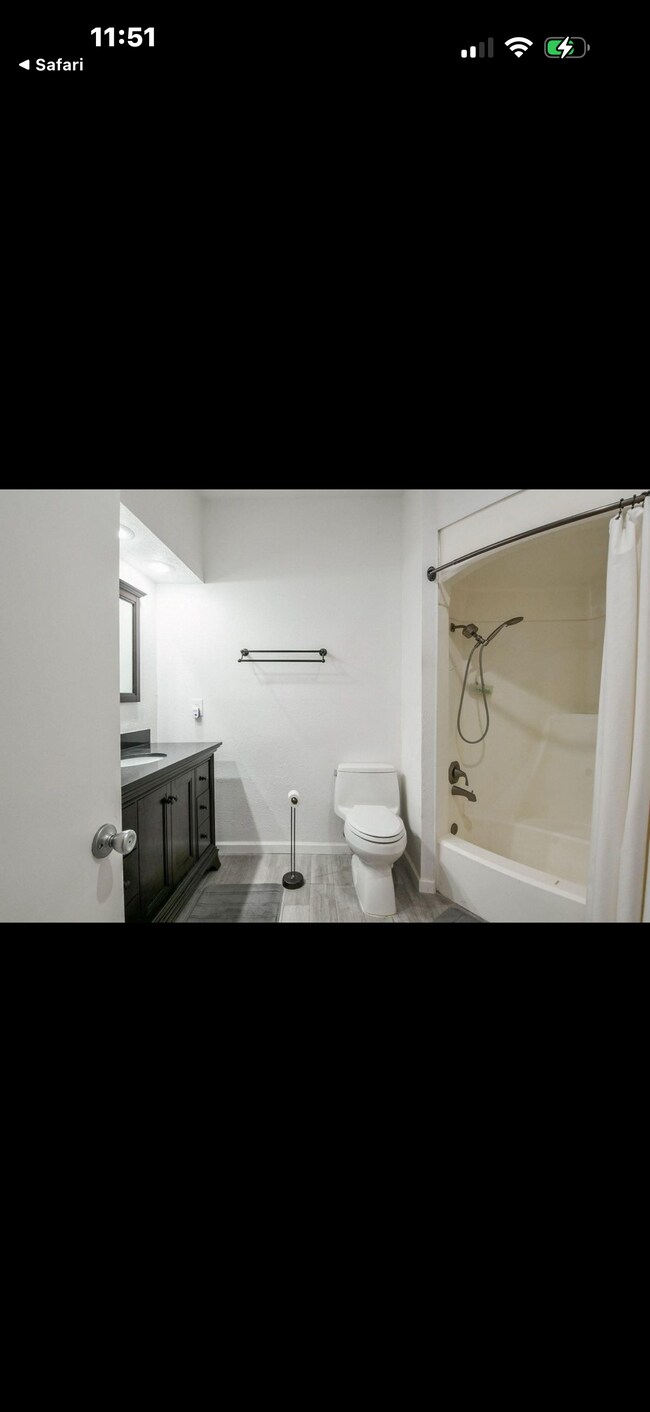 Foto del edificio - 5001 Lamonte Ln