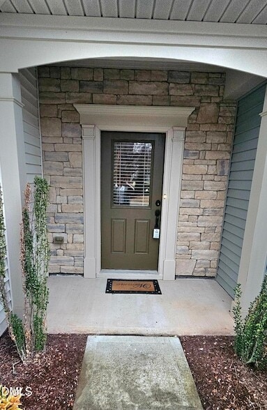 Building Photo - 313 Brier Crossings Loop