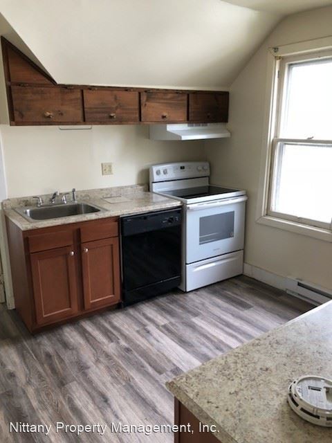Building Photo - 3 br, 1 bath House - 213-3 E. Park Avenue
