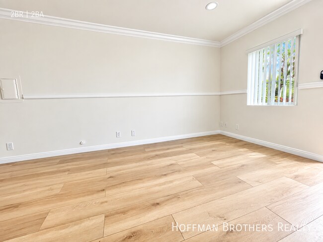 Foto del edificio - 6060 Fulton Ave