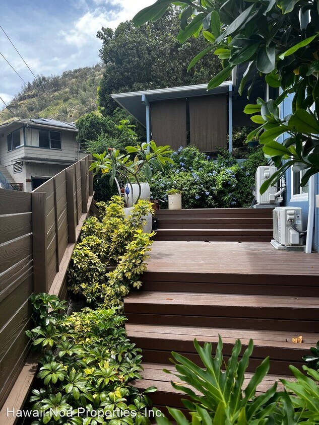 2257 Kula Kolea Dr, Honolulu, HI 96819 House Rental in Honolulu, HI