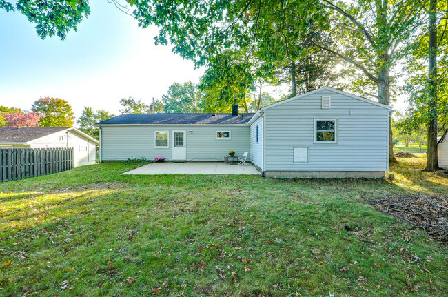 Building Photo - 3620 Northport Dr