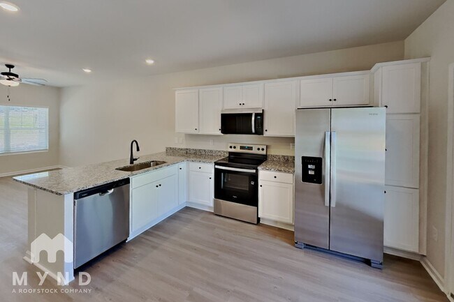 Foto del edificio - 1274 Principal Featherstone Ave