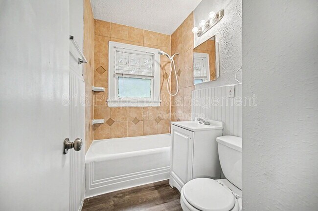Foto del edificio - 5114 Brooklyn Ave