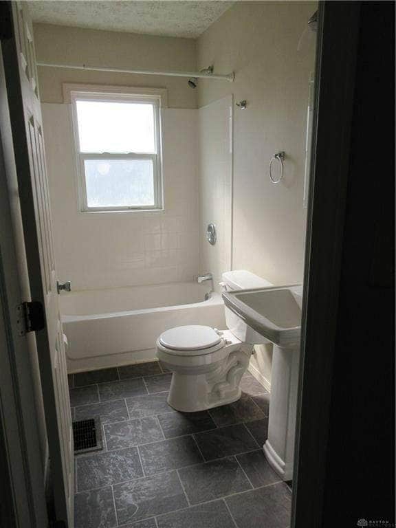 Primary Photo - 3037 Mohican Ave