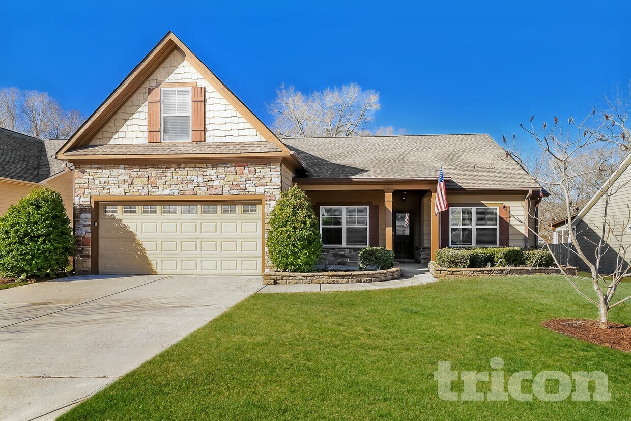 Foto principal - 56 Chimney Springs Dr SW