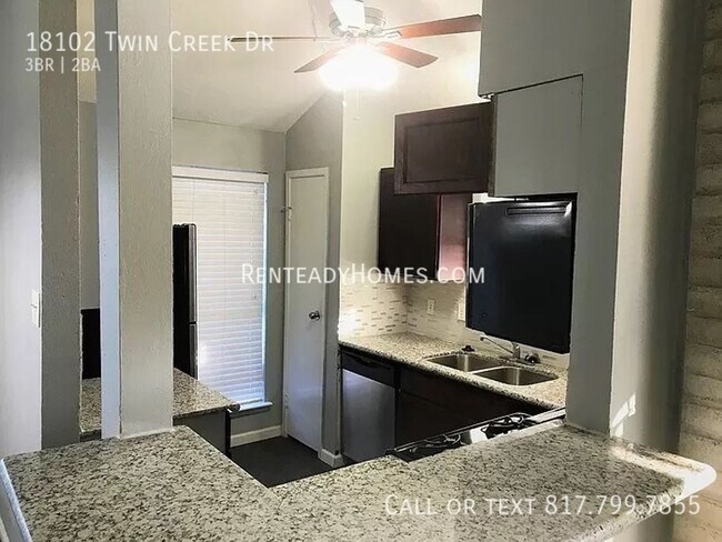 Building Photo - 18102 Twin Creek Dr
