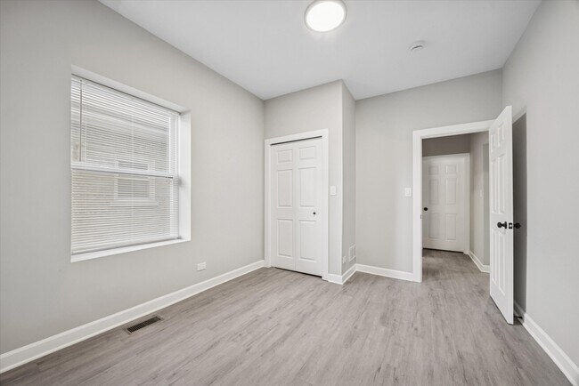 Building Photo - 8018 S Harvard Ave