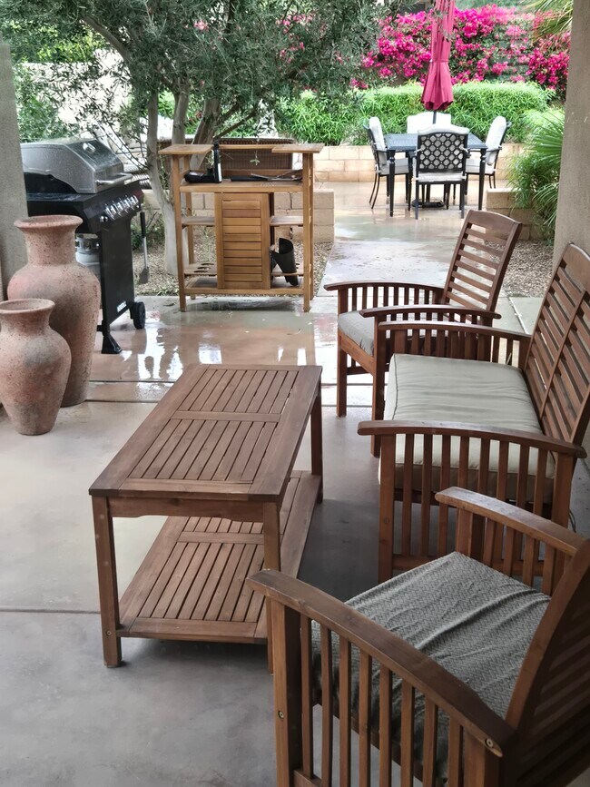 Patio - 81960 Avenida Alcalde