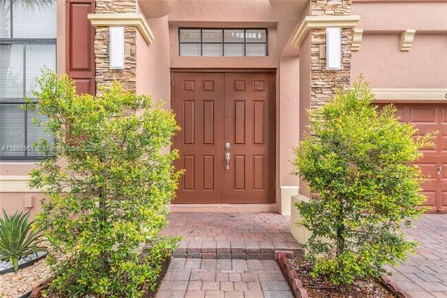 Foto del edificio - 642 SE 37th Pl