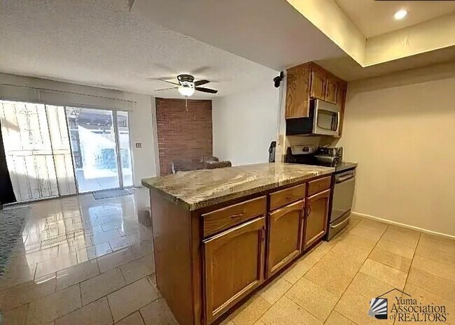 Foto del edificio - 2045 S 14th Ave