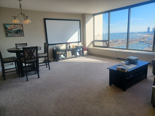 Foto del edificio - 2800 N Lake Shore Dr