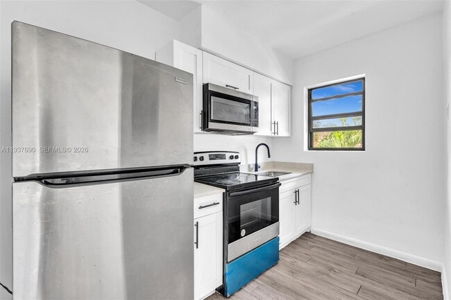 Foto del edificio - 1027 SW 3rd St