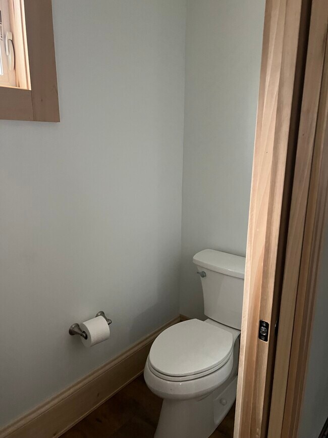 Foto del edificio - 1895 W 54th St