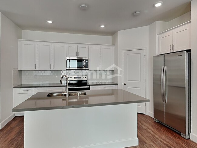 Foto del edificio - 10144 W Oleta Ave