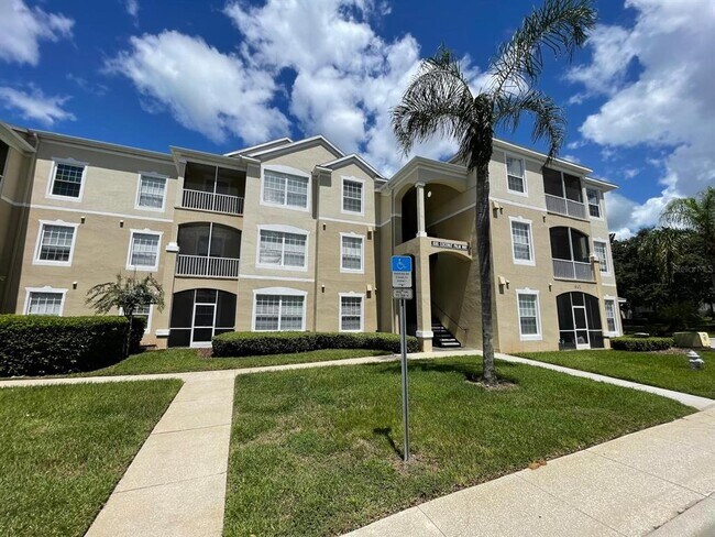Building Photo - 8101 Coconut Palm Way