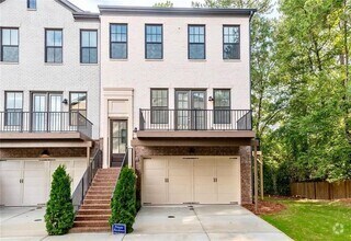 Building Photo - 4133 Wisconsin Dr