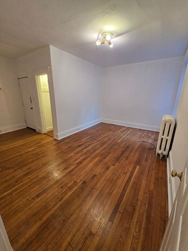 Building Photo - Coolidge Corner 2bed for $2700 - Parking available for rent!